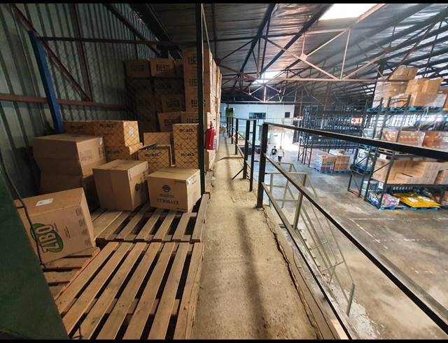 2,100M² WAREHOUSE TO LET IN CITY DEEP